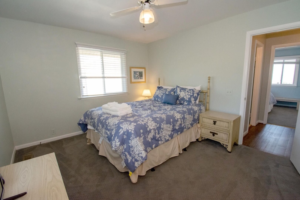 House, Multiple Beds, Patio, Beach View (711 Yellow Perch Rd) photo 1