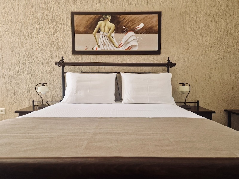 Deluxe Room - Photo 1
