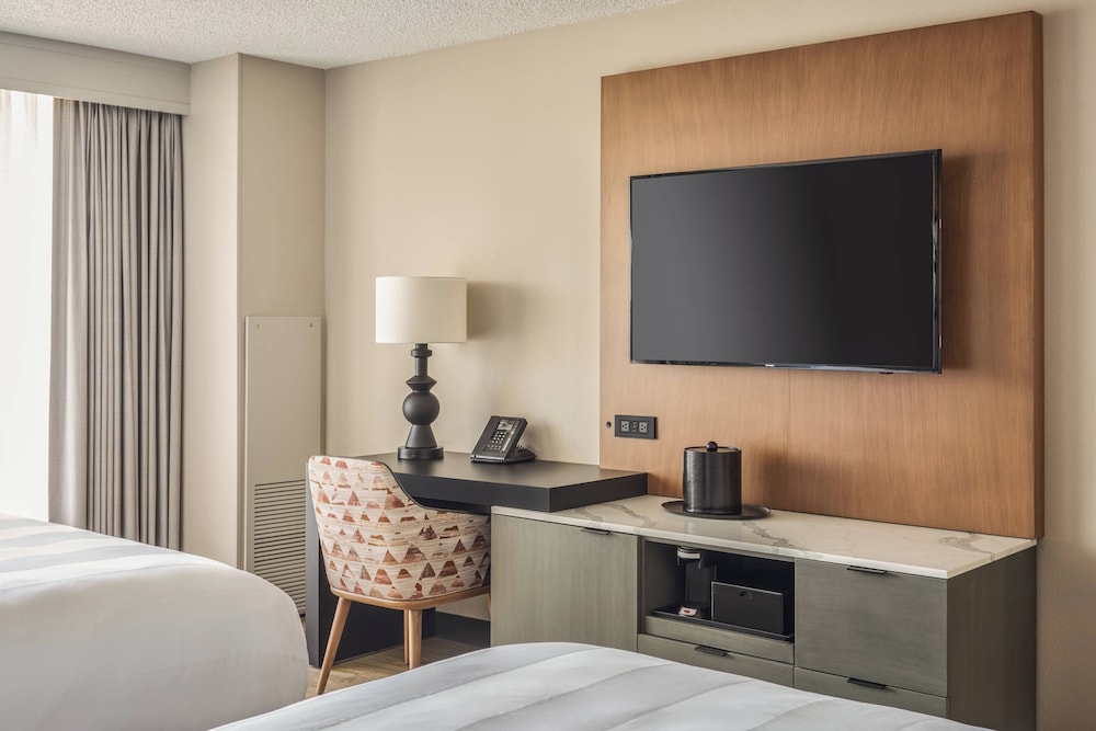 Executive Room, 2 Queen Beds, Balcony photo 2