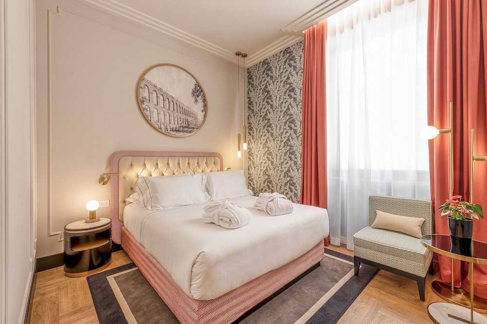 Available room