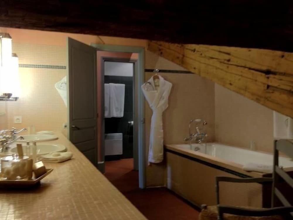 Room photo 3