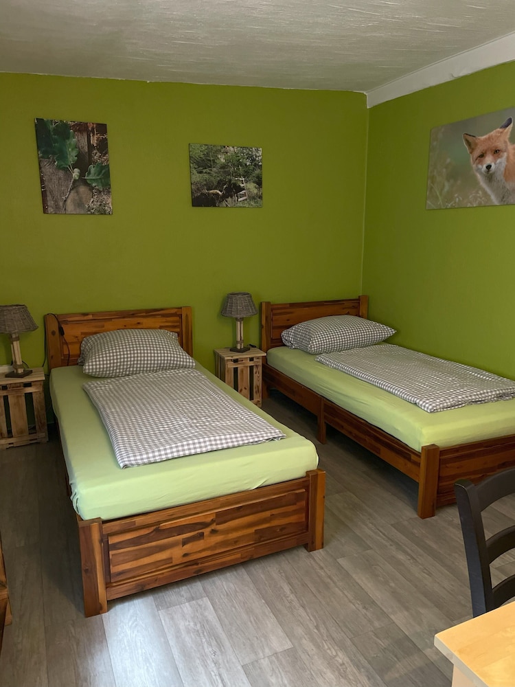 Basic Double or Twin Room, Multiple Beds photo 1