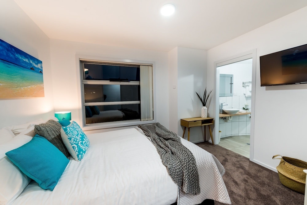 Family Apartment, 2 Bedrooms, 2 Bathrooms, River View photo 2