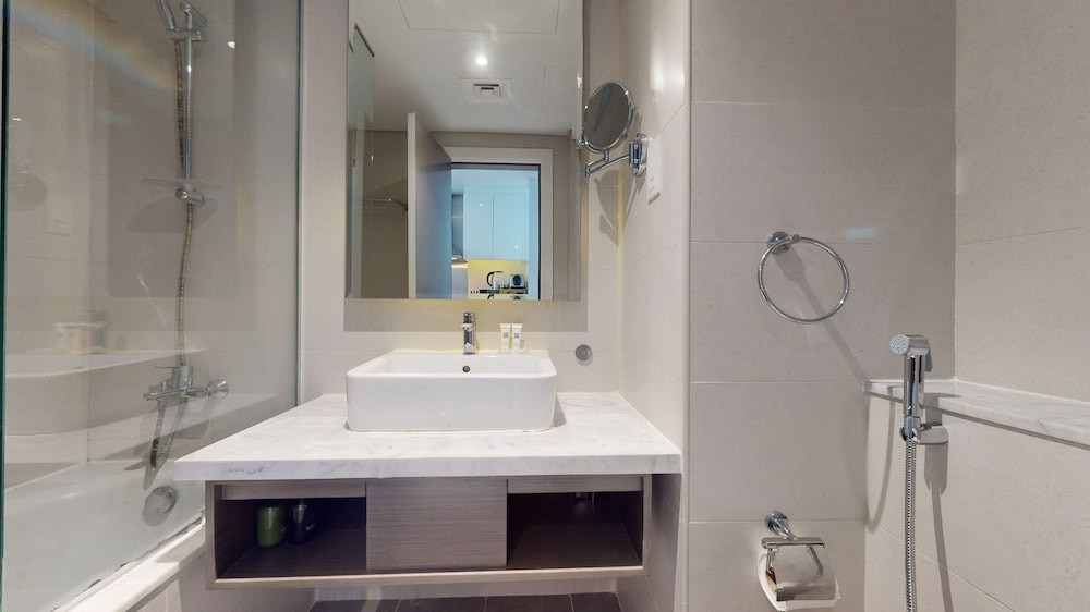 Apartment, 1 Bedroom, Pool Access photo 3