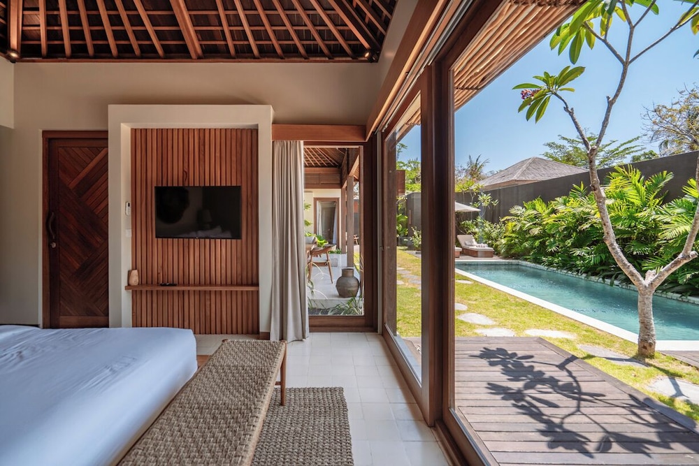 Two Bedroom Pool Villa - Photo 8