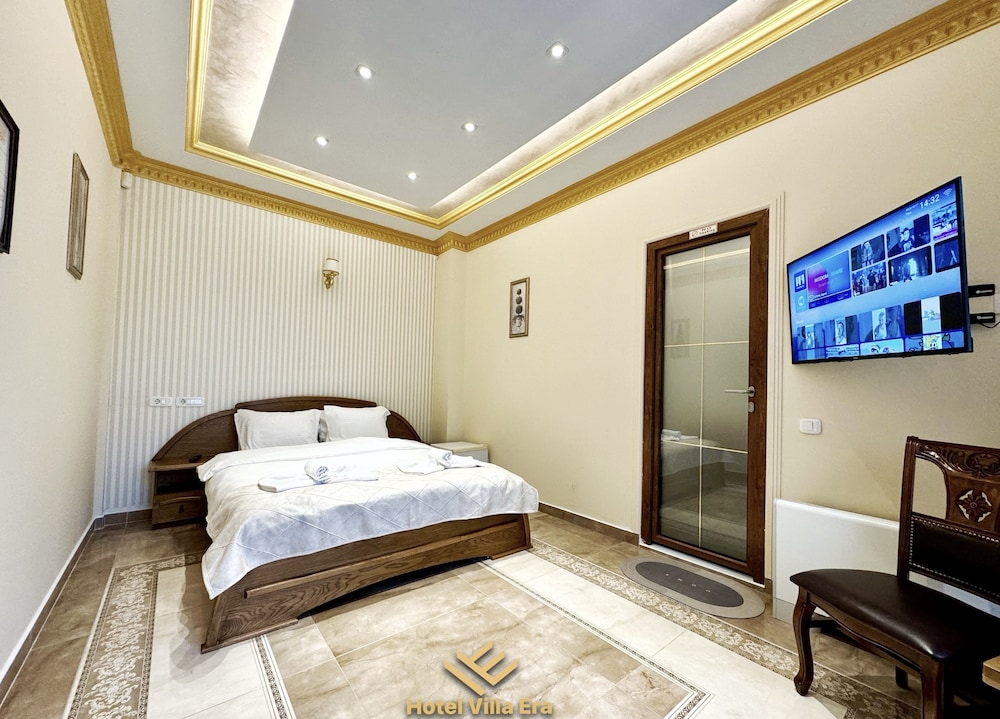 Standard Room, Pool Access, Poolside