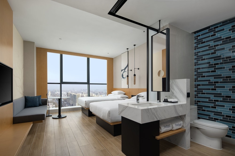 Deluxe Room, 2 Double Beds, City View photo 1