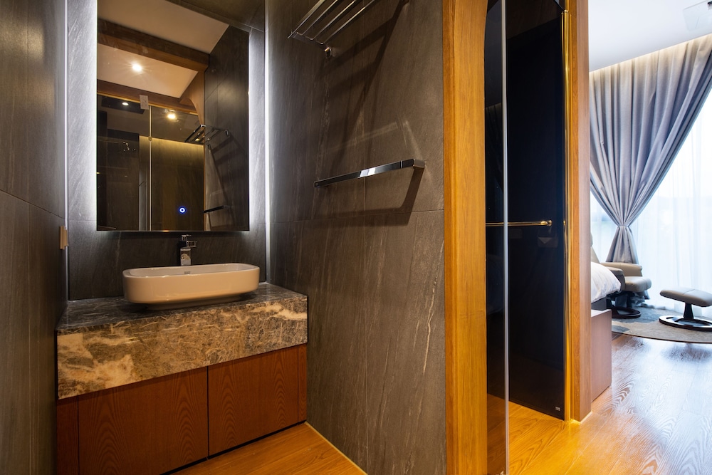 Suite Twin Room - Photo 2