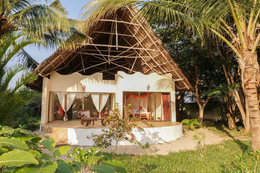 Bustani Suite photo 1