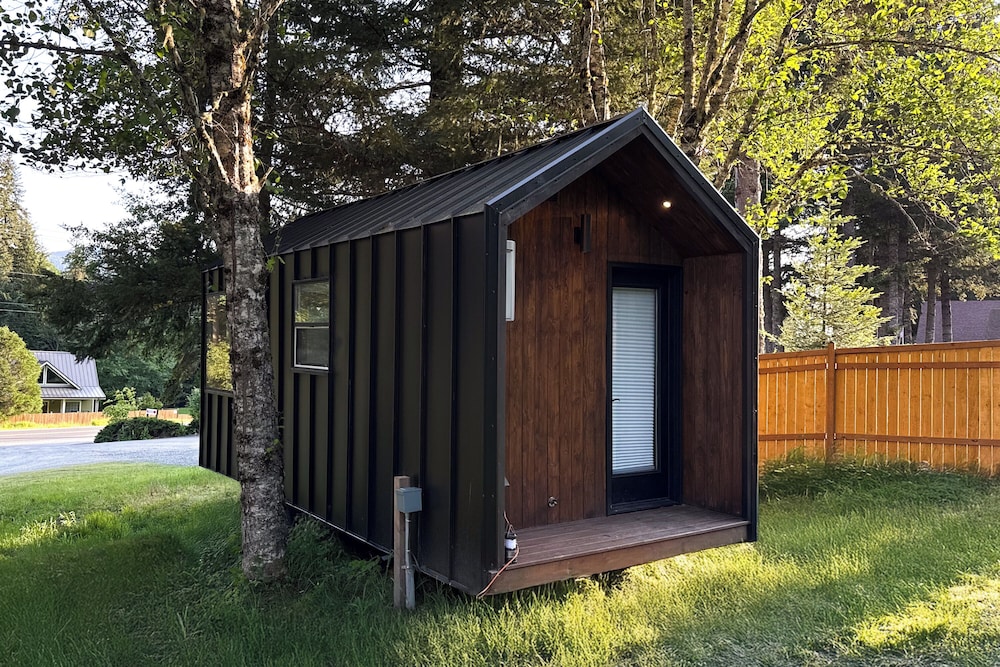 Standard Cabin photo 1