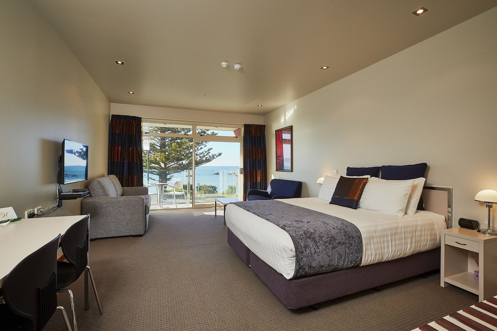 Premium Studio Room (5 Star) - Photo 3