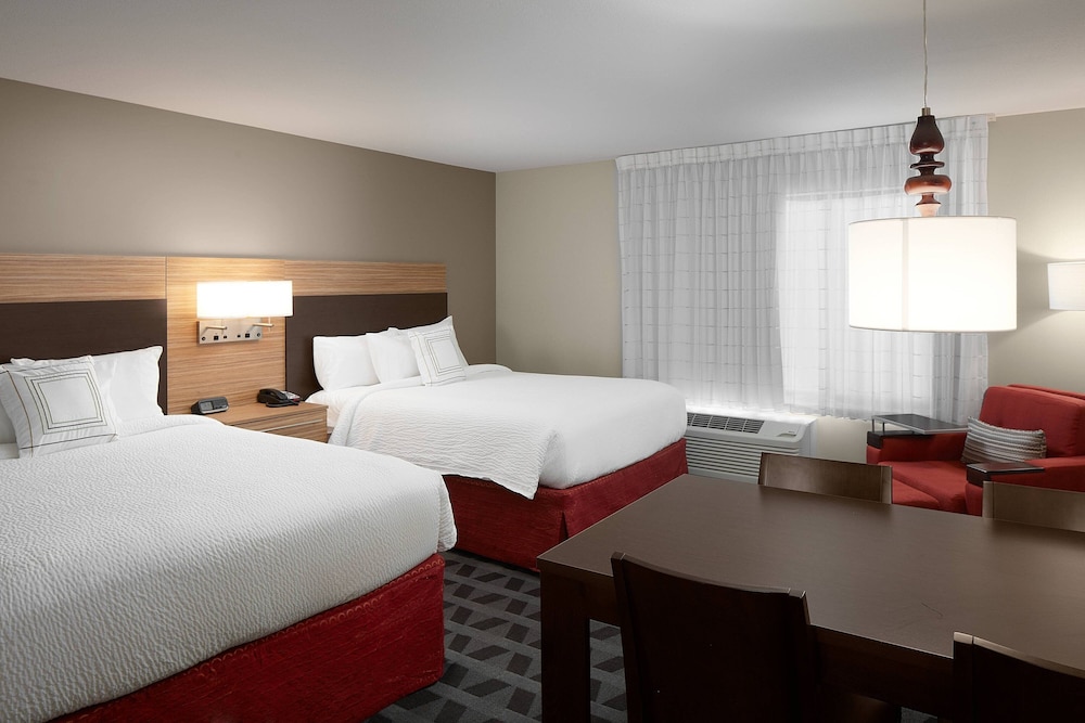 Studio, 2 Queen Beds (Mobility Accessible, Tub) photo 1