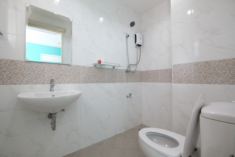 Deluxe Studio Suite photo 2