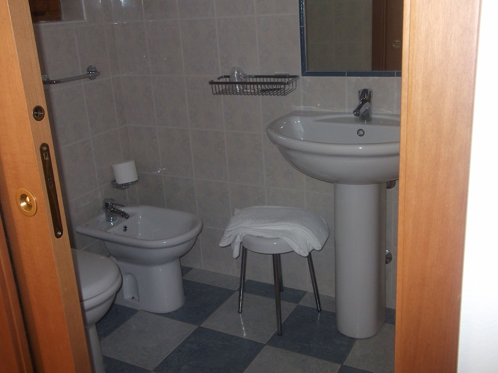 Comfort Twin Room photo 3