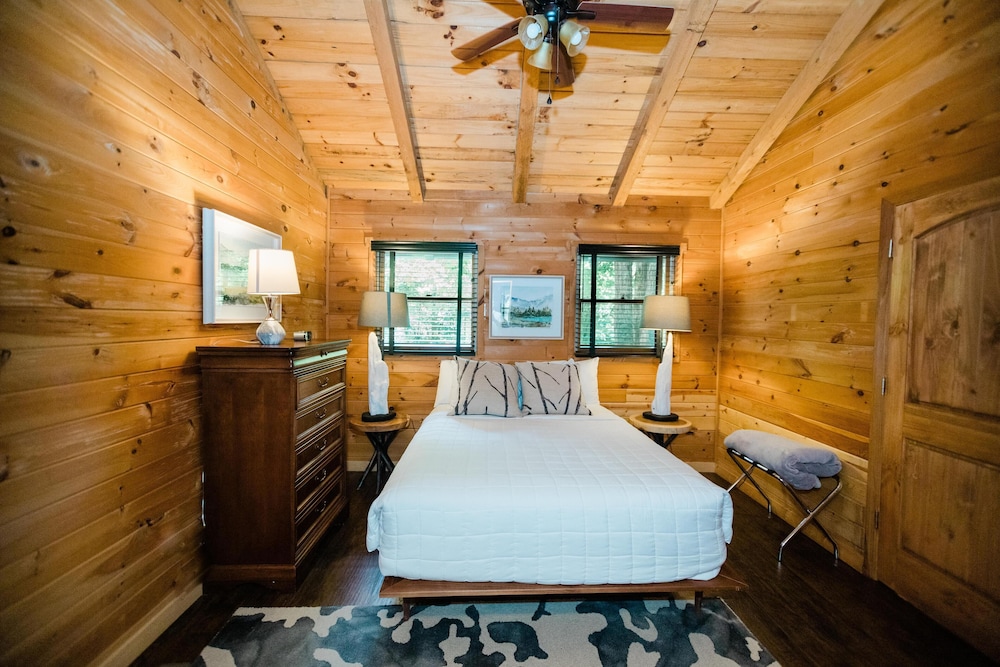 Standard Cabin (Pet Friendly)