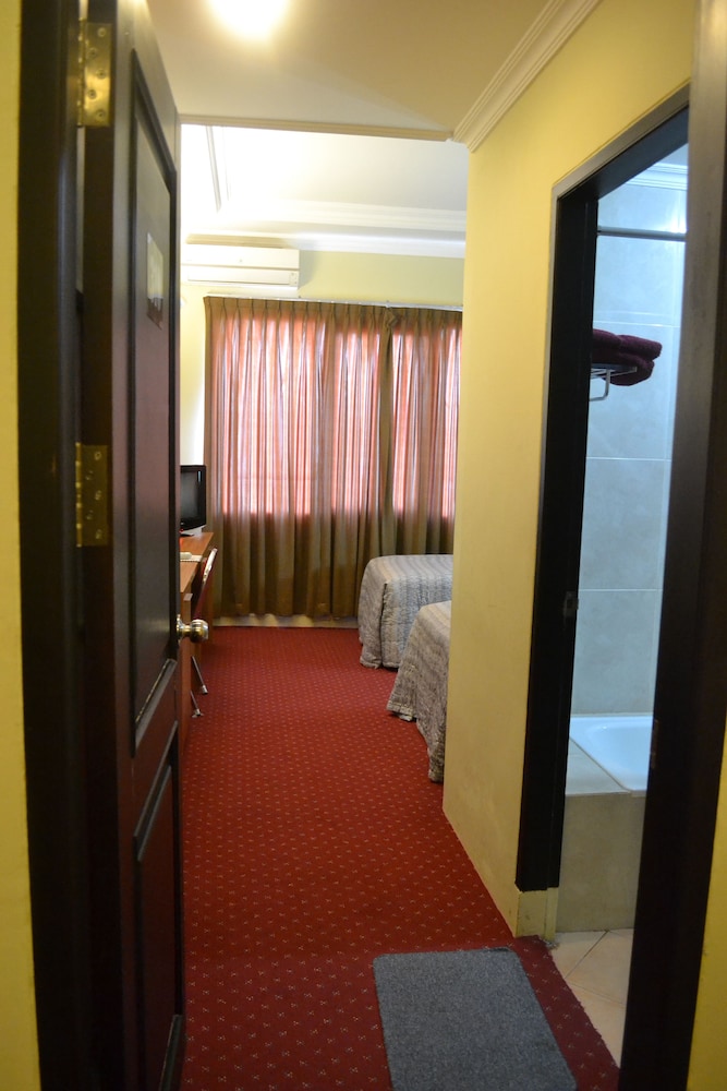 Deluxe Room Twin photo 1