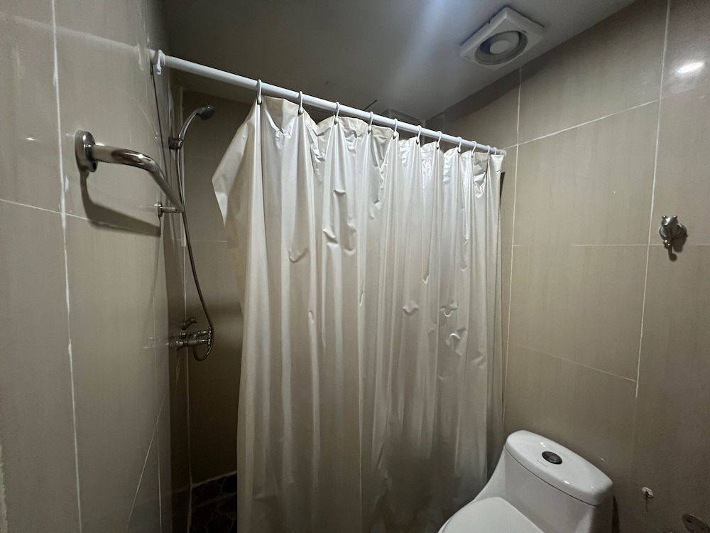 Standard Double Room - Photo 3