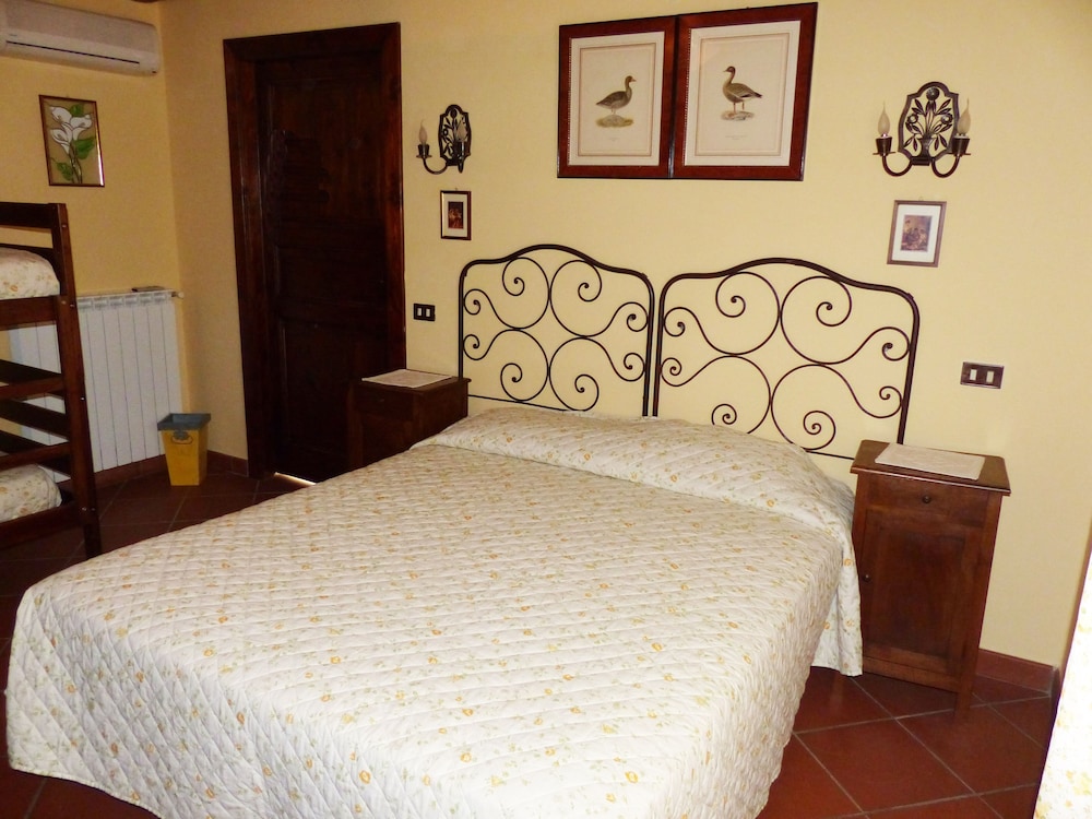 Family Double or Twin Room, 1 Bedroom (Camera delle Rose) photo 1