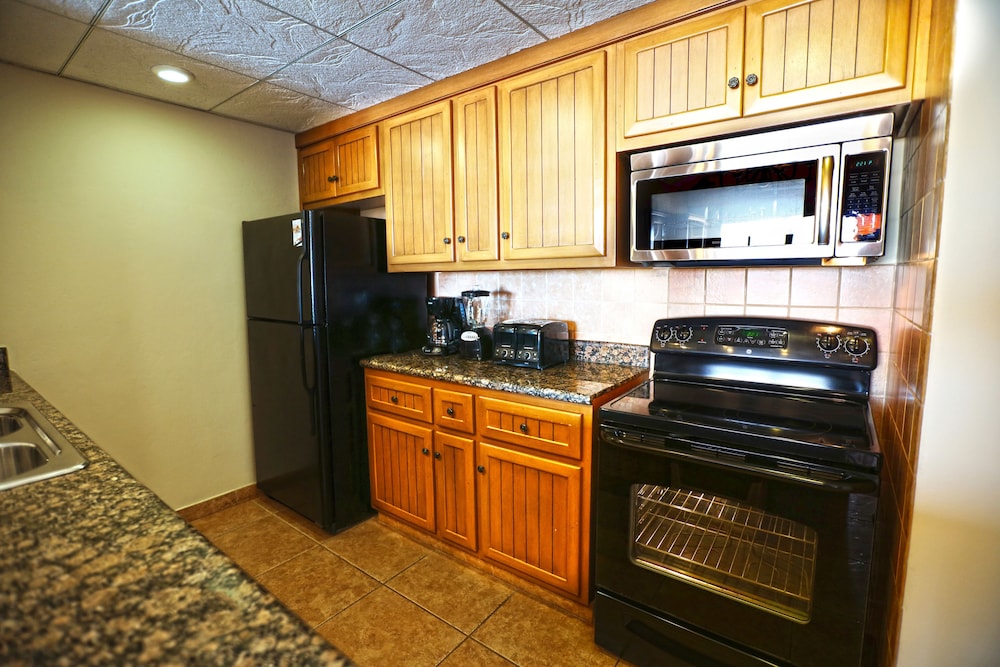 Deluxe Suite, 1 Bedroom, Fully Equipped Kitchen - Photo 6