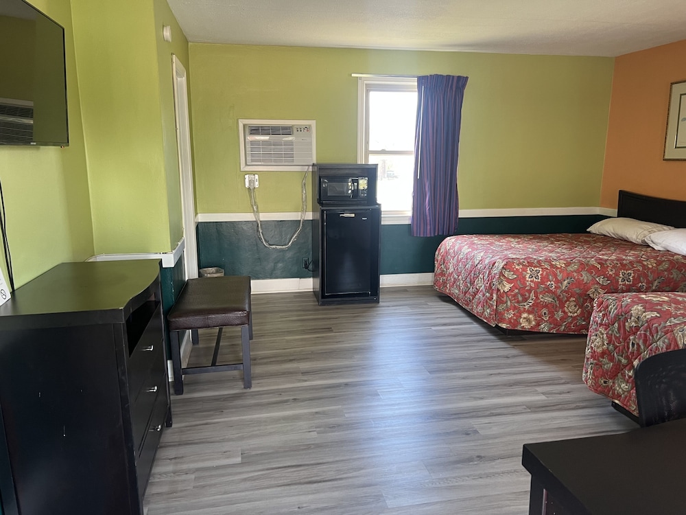 Double Room, 2 Double Beds, Ground Floor photo 3