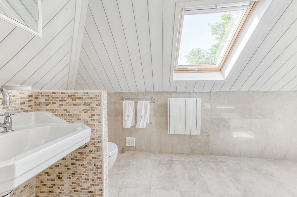 Double Room (Le Castelet) photo 2
