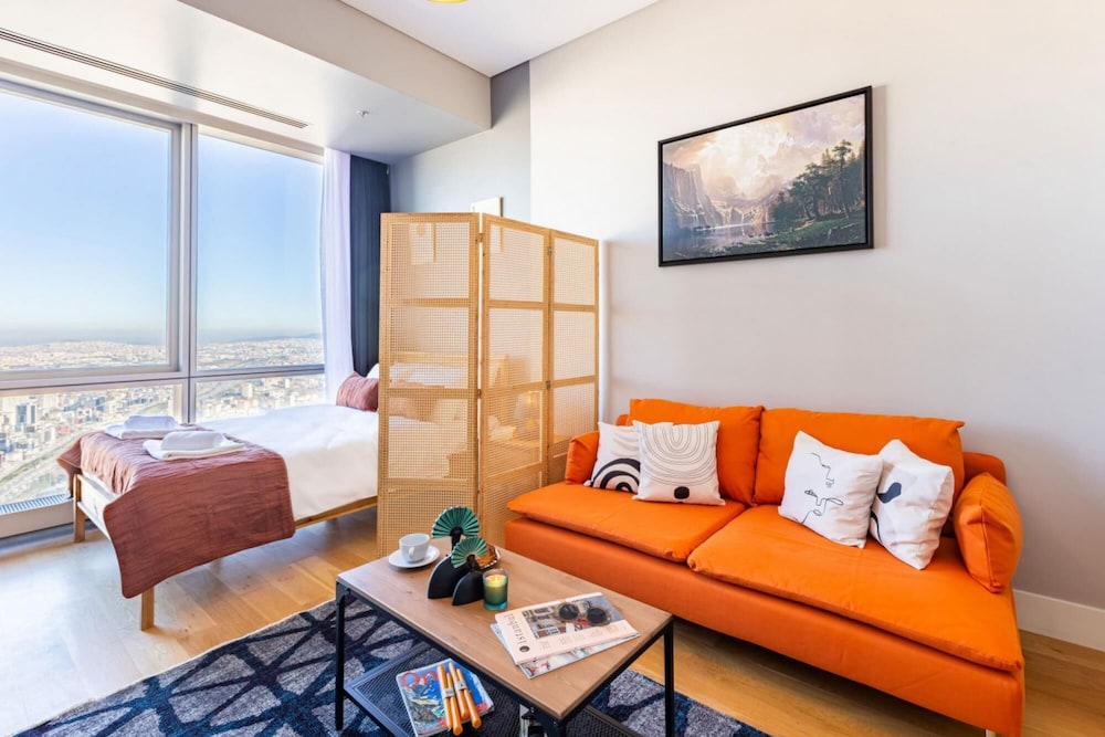 Apartment photo 2