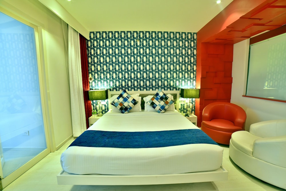 Executive Suite, City View photo