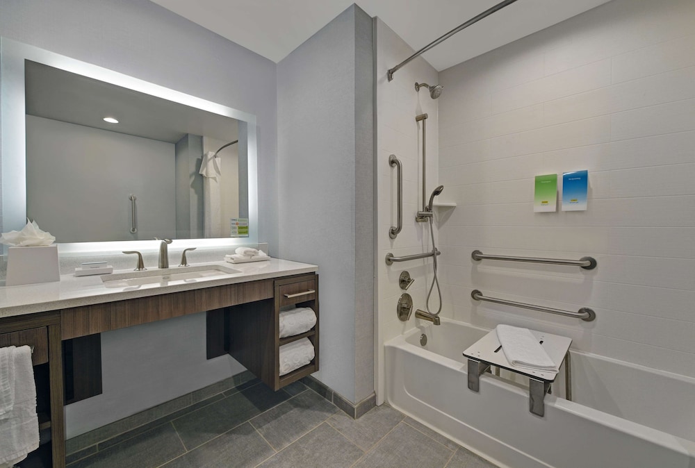 Studio, 2 Queen Beds, Accessible, Bathtub - Photo 4