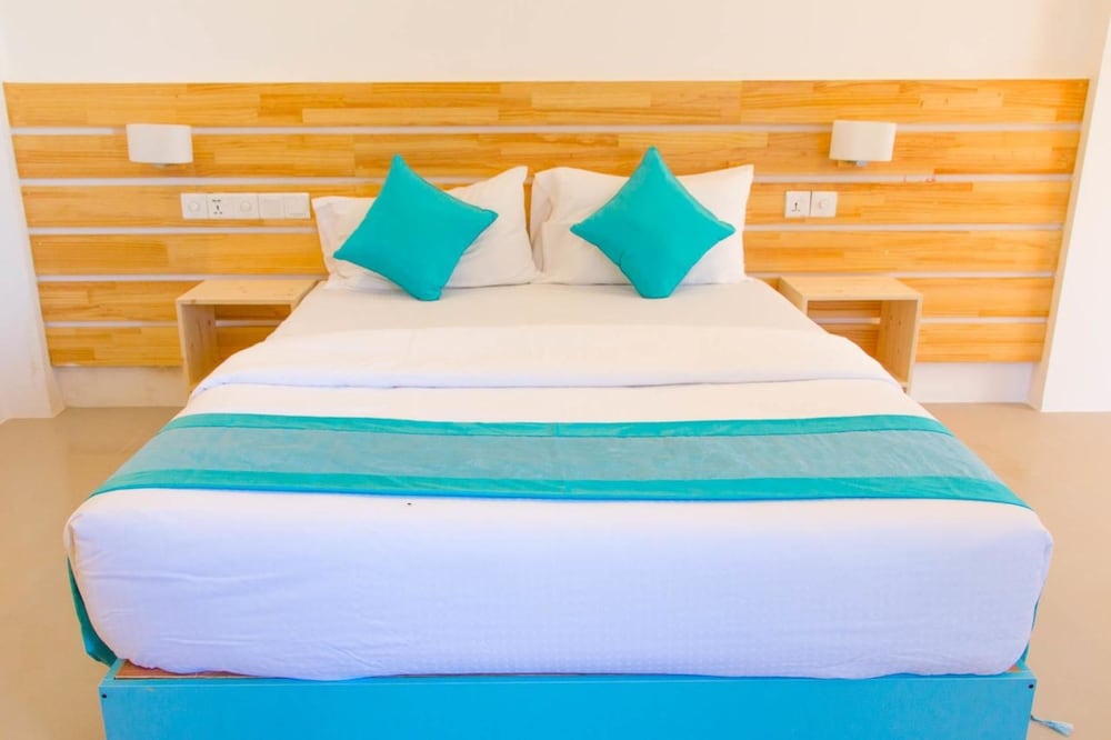 Deluxe Double Room With Balcony And City View