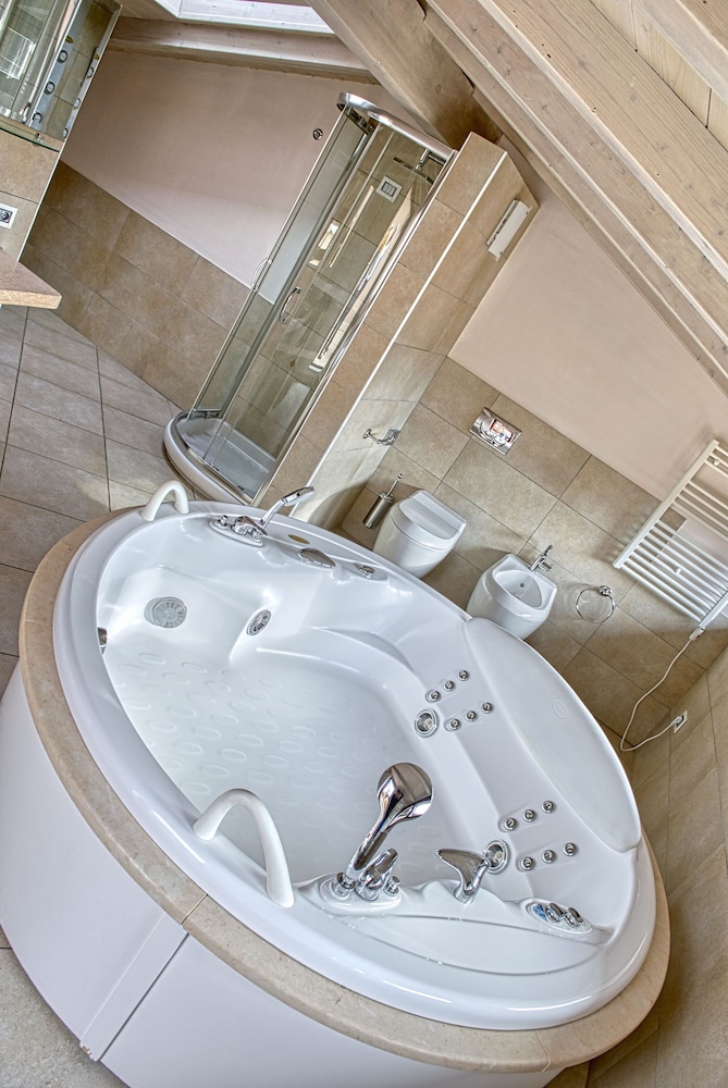 Elegant Room Single Use - Photo 5