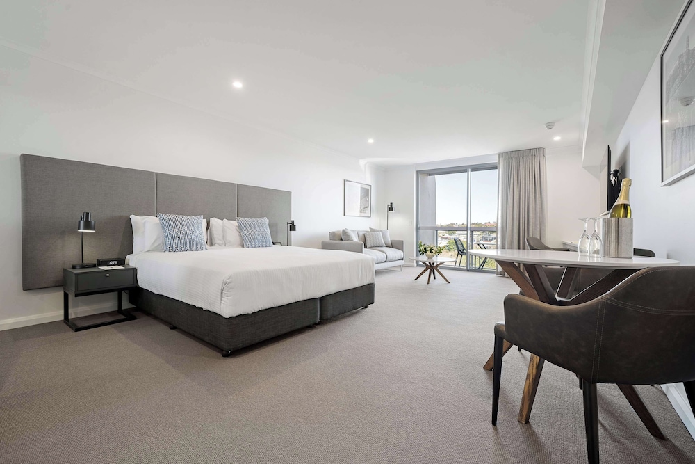 Triple Room, 3 Bedrooms, Non Smoking (Dual Key) - Photo 2