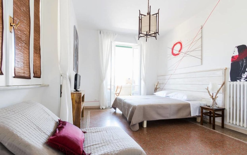 Double Room, Balcony
