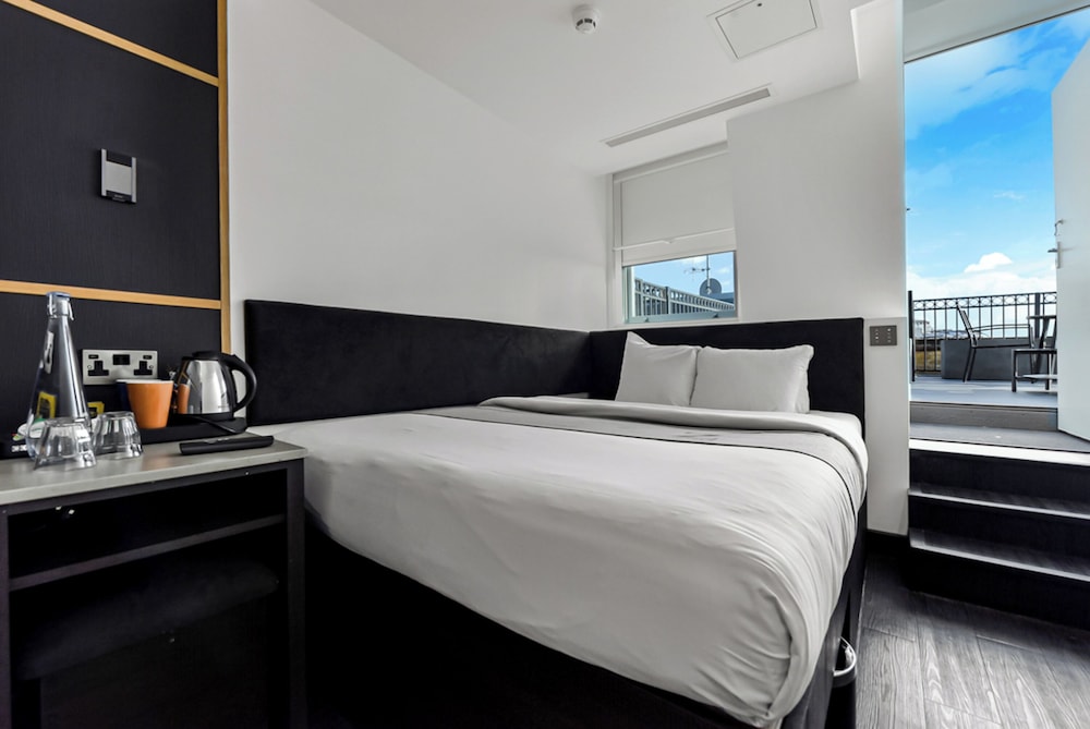 Garden Junior Suite Room