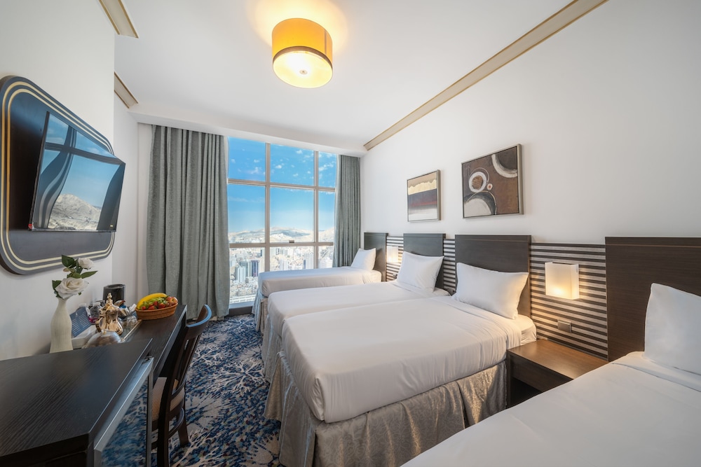 Quadruple Room - Photo 1