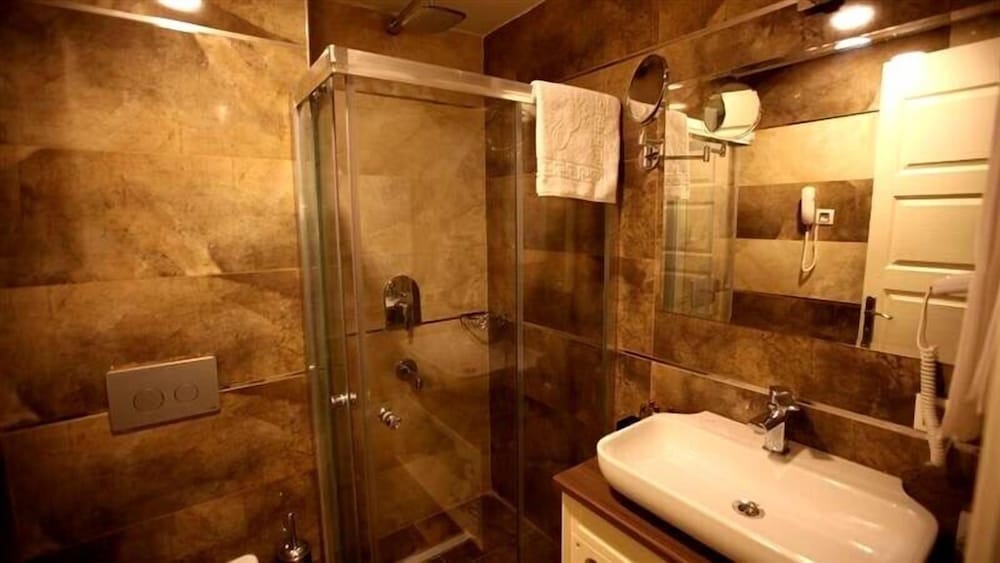 Standard Room photo 2