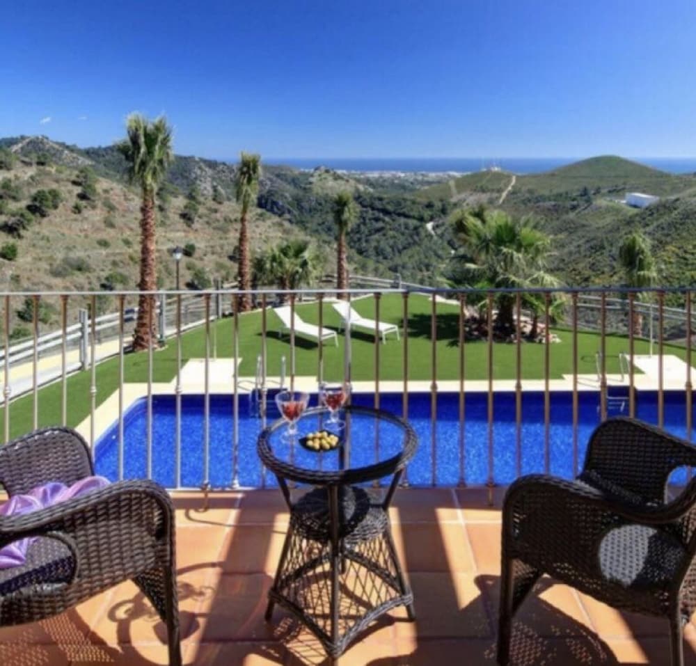 Villa, 2 Bedrooms, Non Smoking, Sea View photo 3