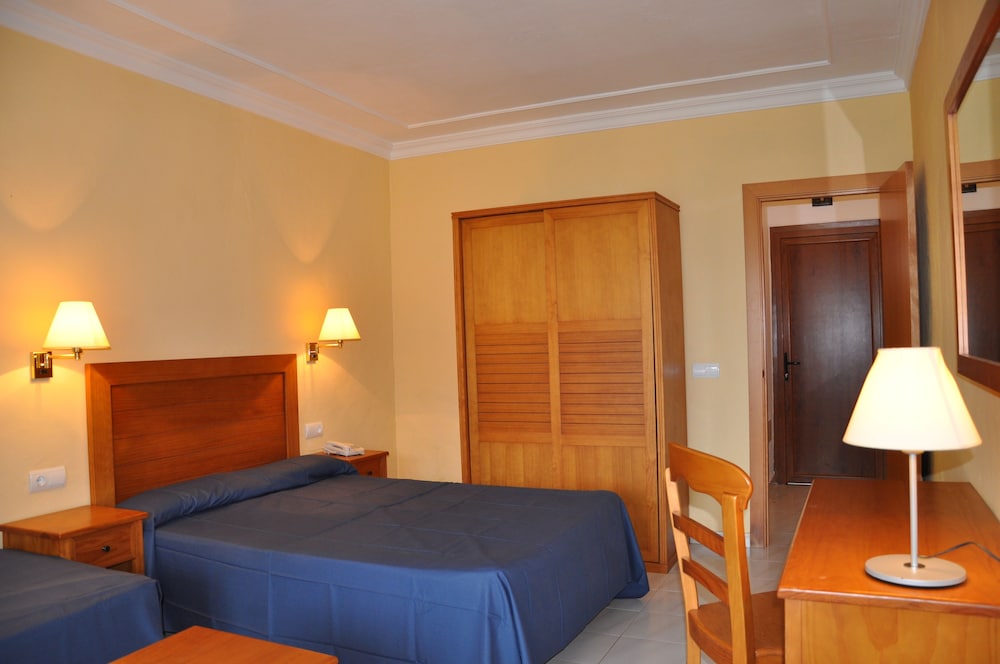 Triple Room, Garden View - Photo 16
