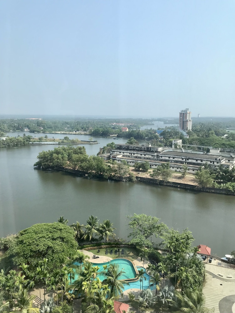 Presidential Suite, 1 King Bed, Accessible, Club Lounge Access photo 2