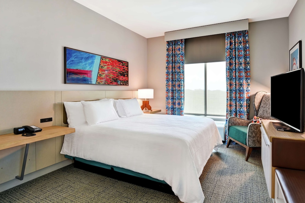 Suite, 1 Bedroom, Accessible (Roll-In Shower) - Photo 4