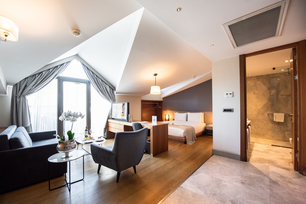Superior Double Room, 1 Bedroom, Smoking photo 2
