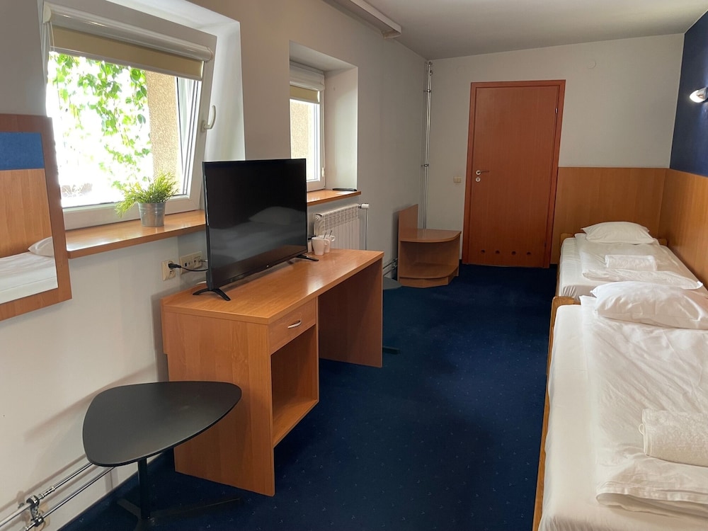 Business Room - Photo 1