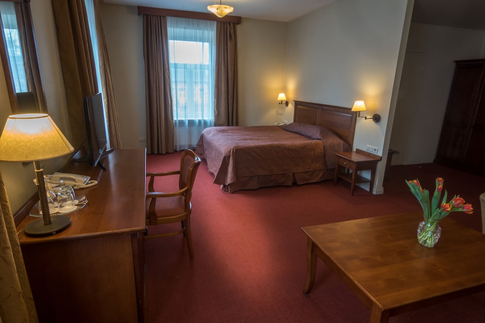 Deluxe Double or Twin Room - Photo 1