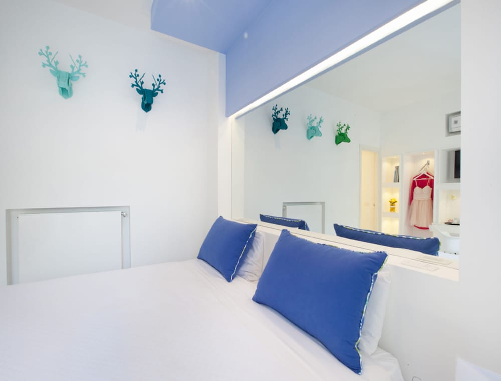 KING DOUBLE ROOM WITH PATIO photo 2