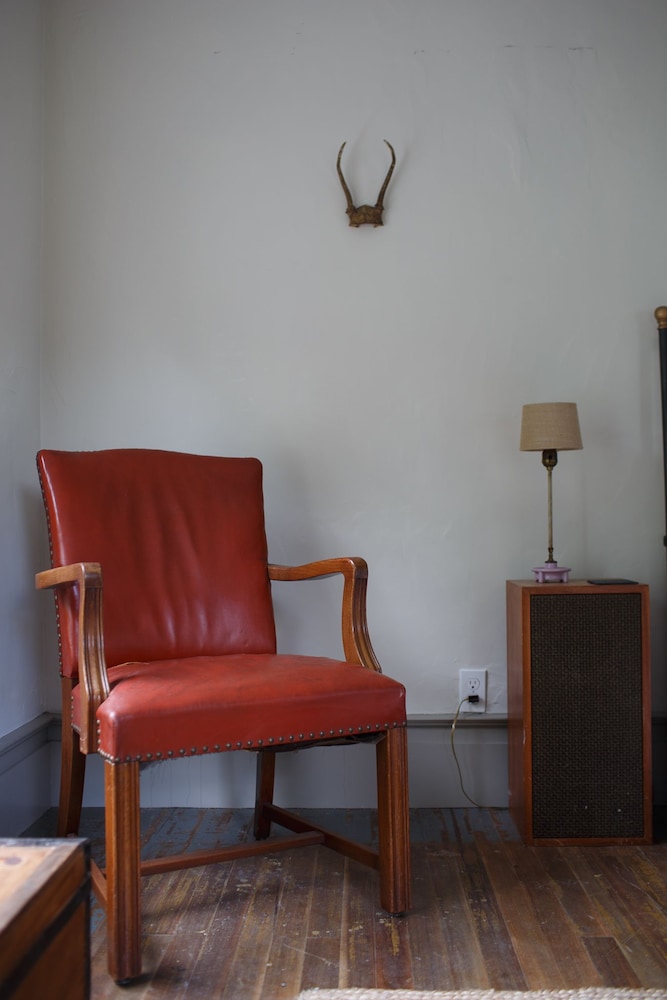 Room No. 2 photo 2