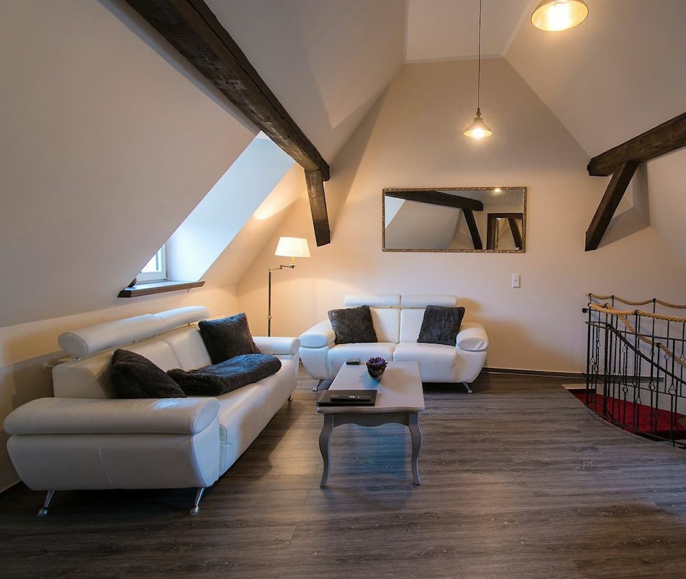 Deluxe Apartment, 2 Bedrooms (Maisonette) photo 2