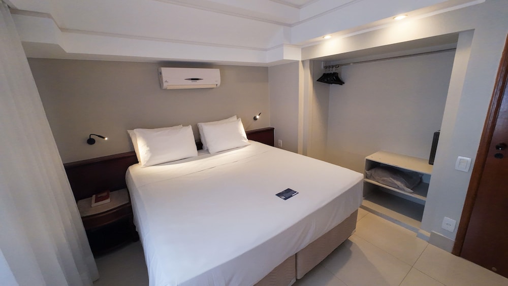 Deluxe Room, Multiple Beds