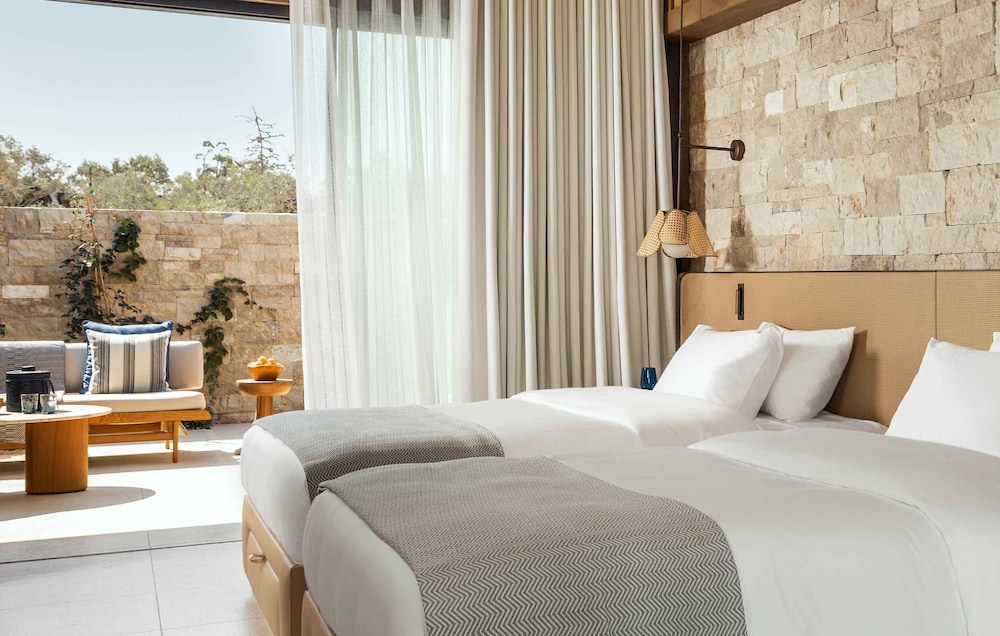 Bungalow, 2 Queen Beds, Private Pool (Seafront, Aesthesis)