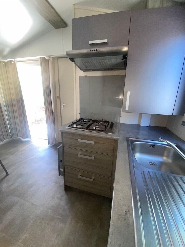 Basic Mobile Home photo 3