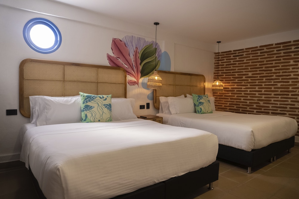 Deluxe Twin Room photo 2
