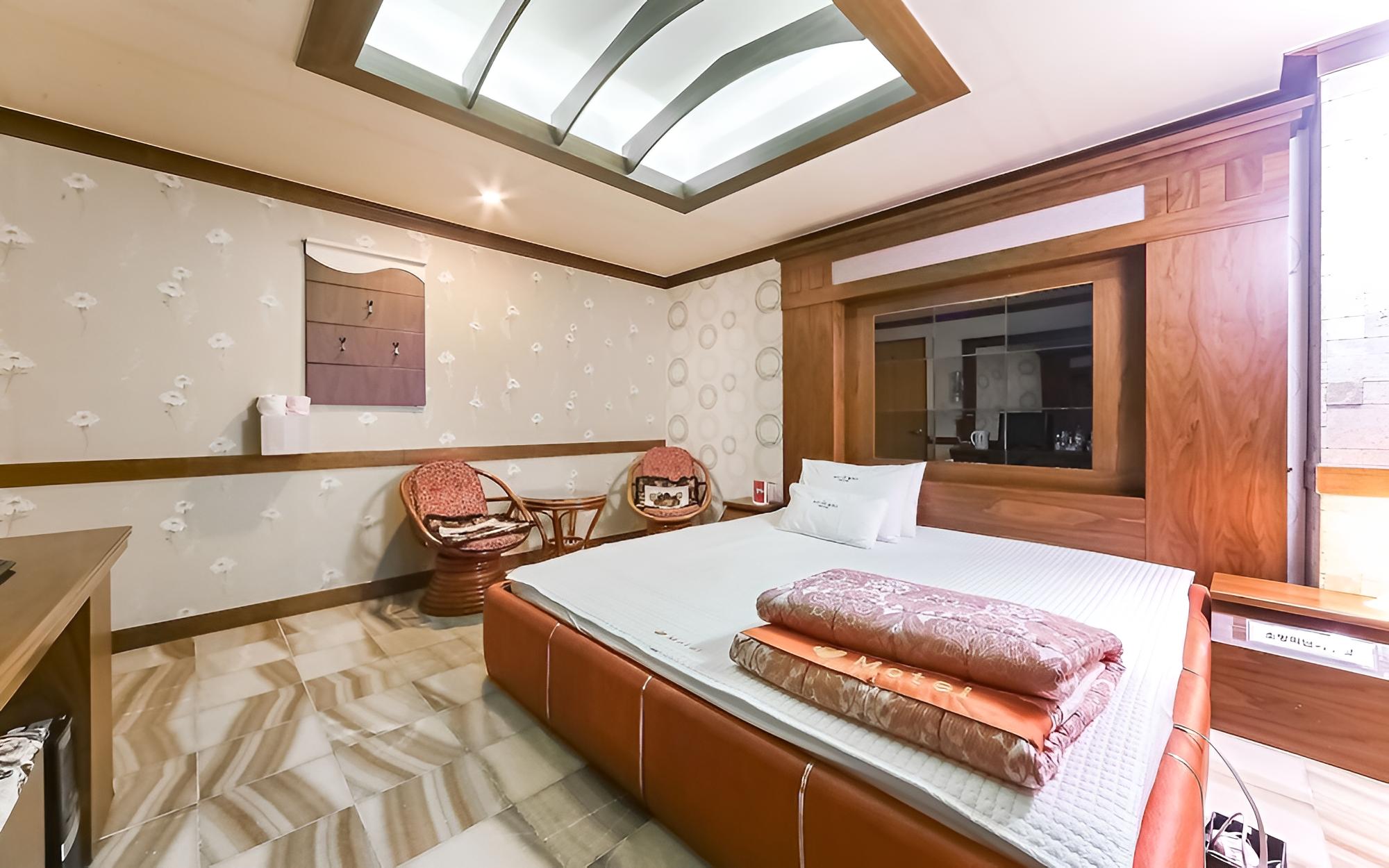 Room (Standard Room) - Photo 3